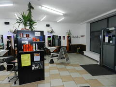 Ladenlokal unten 1.JPG