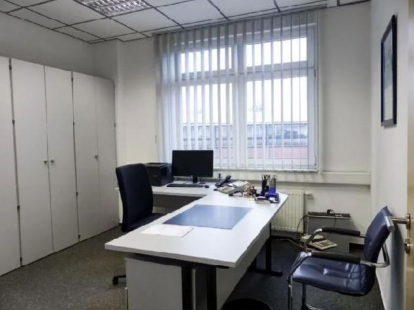 Büro.JPG