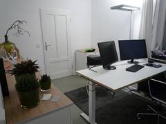 Büro 4.JPG