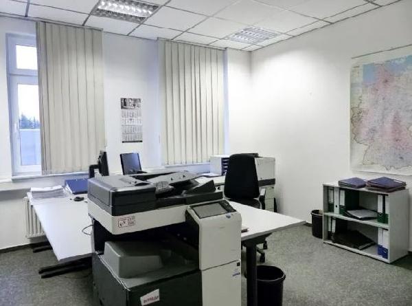 Büro2.JPG