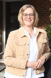 Ihre Ansprechpartnerin: Heike Twyhues