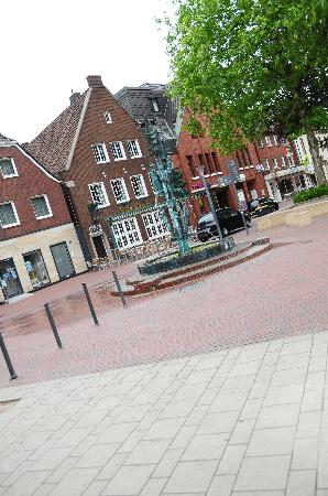 SIM_1259_2.JPG